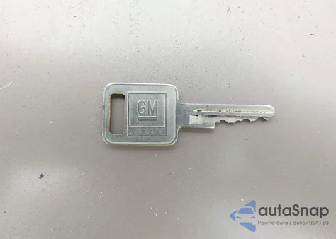 1983 Cadillac Seville z USA, uszkodzony, nr VIN 1G6AS6985DE823433